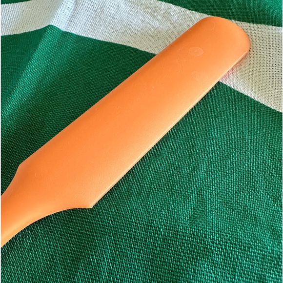 NWT Set of 4 Silicone Jar Spatulas approximately 9.5” - Picture 5 of 7